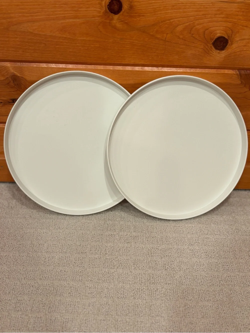 HelloFresh x Alison Brie Supper Club Kit CB2 Plates Geometry Stripe Placemats
